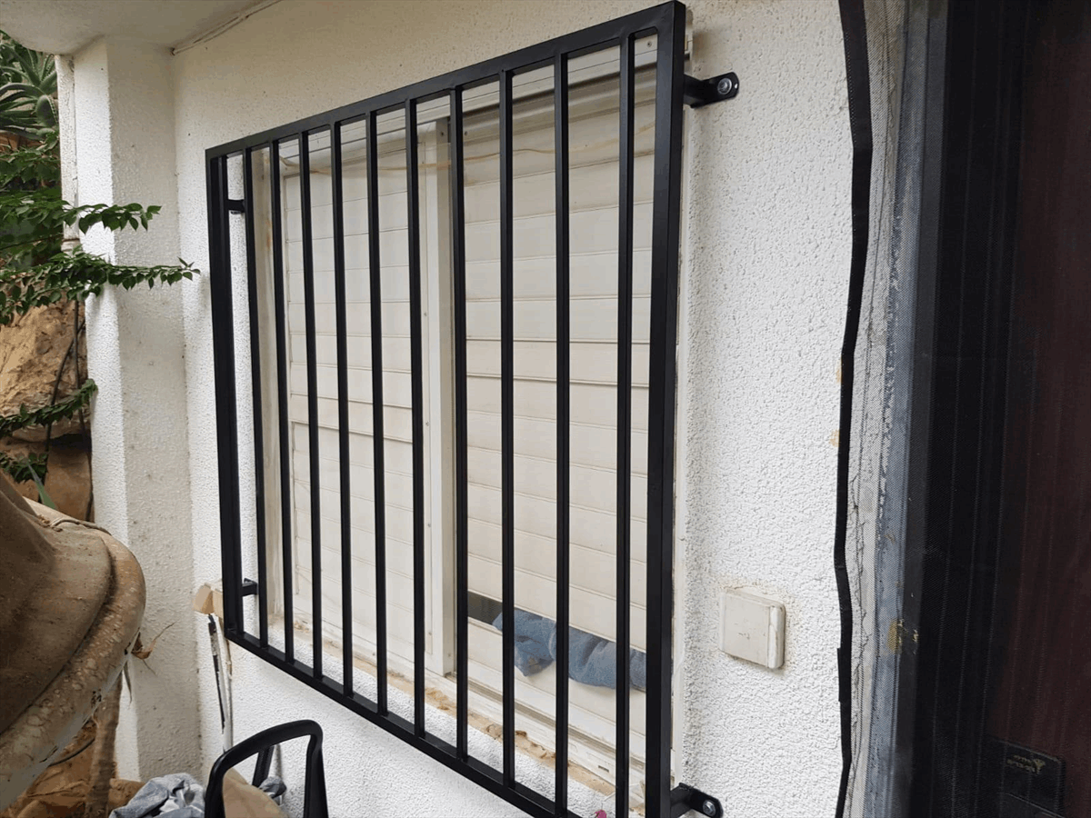 לילך בחור עיצובי מתכת – תמונה 14